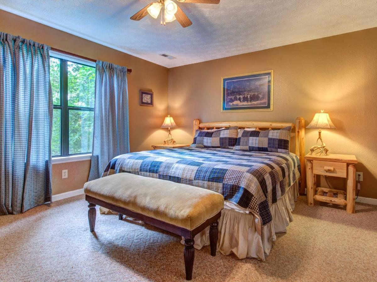 גטלינבורג Great Expectations, 3 Bedrooms, Fireplace, Pool Table, Hot Tub, Sleeps 10 מראה חיצוני תמונה
